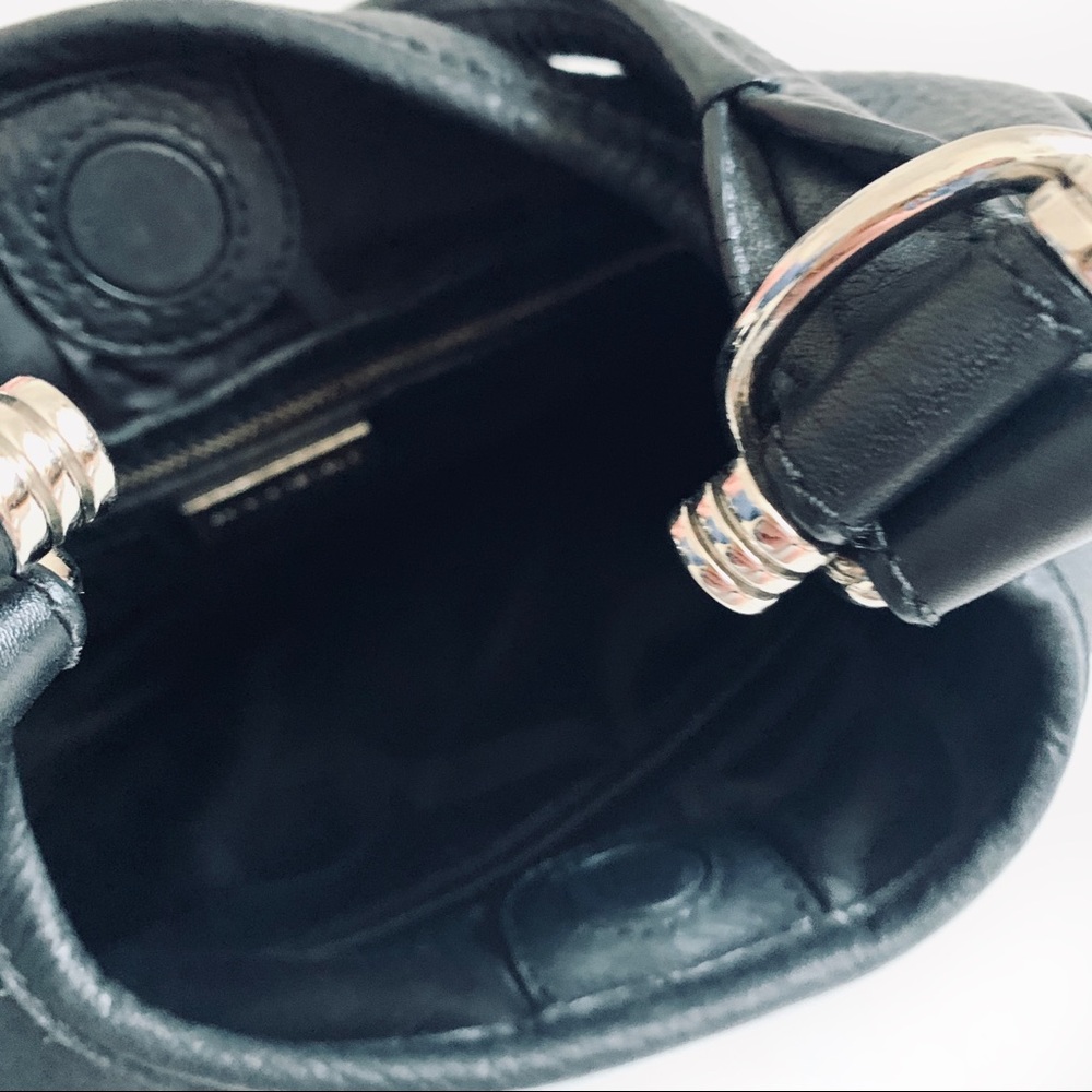 Banana Republic Black Leather Shoulder Bag/Purse - Picture 7 of 12